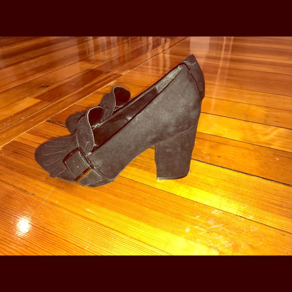 Kenneth Cole Reaction Size 8 heels